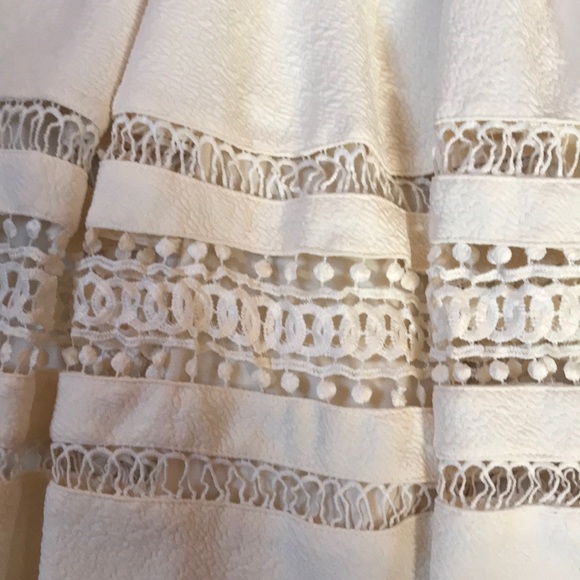 Perfect cream dress - Picture 3 of 6